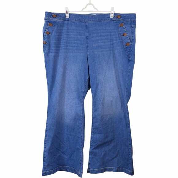 Lane Bryant Pull-On Fit High-Rise Sailor Flare Jean Size 28 - Picture 2 of 11